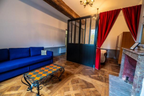 Hypercenter flat, secure private parking